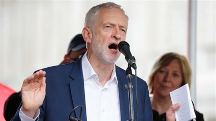 Corbyn acusa a Trump de “alimentar la confrontación” con Irán