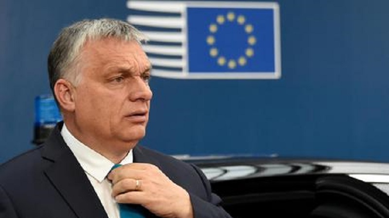 Ungheria, Orban minaccia uscita dall'Ue