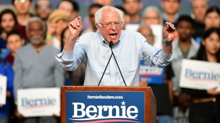 Bernie Sanders kërkon shqyrtimin e parë të thirrjes në interpelancë të Trump