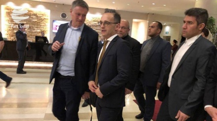 Almanya dışişleri bakanı Tahran'da 