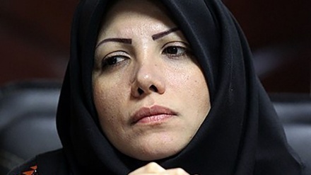 イラン人女性が安倍首相に請願、「イラン人の友好のメッセージを伝えてほしい」