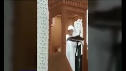 Марги ногаҳонии имоми ҷамоат рӯйи минбар дар Малайзия + видео