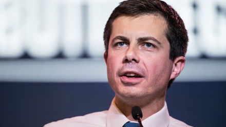 米大統領選民主党候補、「現職トランプ大統領は人種差別主義者」