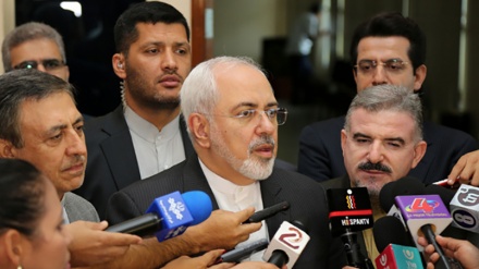 イラン外相、「濃縮ウランの備蓄量が３００キロの上限を超過」