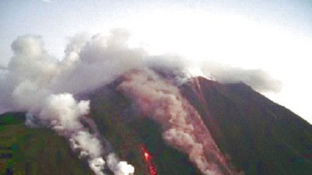 Eruzione a Stromboli, paura tra residenti e turisti