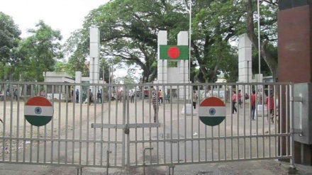 ভারতের সঙ্গে সীমান্ত বন্ধের প্রস্তাব জাতীয় কমিটির, মে মাসের শুরুতে ২১ লাখ টিকা আসছে