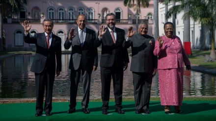 BRICS insiste en solución pacífica y sin intervención en Venezuela+Fotos