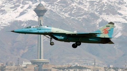 Британия матбуоти Эроннинг ҳарбий устунлигини тан олди