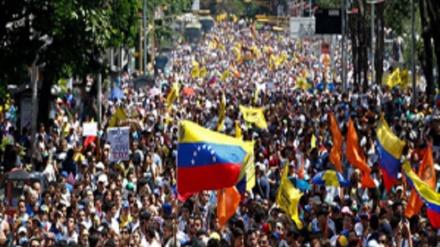 Cubanos se manifiestan en apoyo a Nicolás Maduro