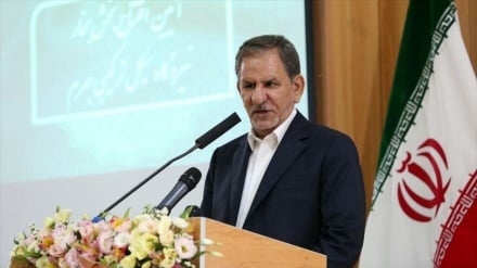 Irán ofrece contratos de futuros de crudo ante sanciones de EEUU