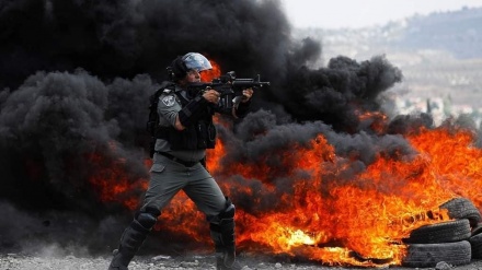 Dihujani Batu, Pasukan Zionis Melarikan Diri