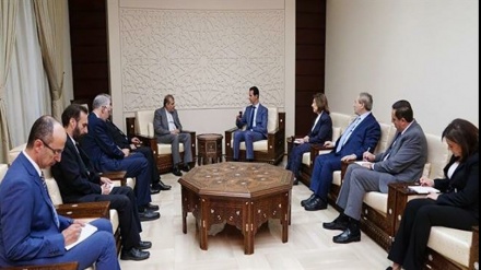 シリア大統領、「イランに寄り添い続ける」