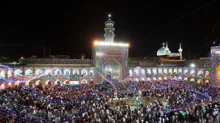 Suasana Malam Wiladah Imam Ridha as di Mashhad