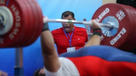伊朗选手获得残疾人举重世锦赛金牌
