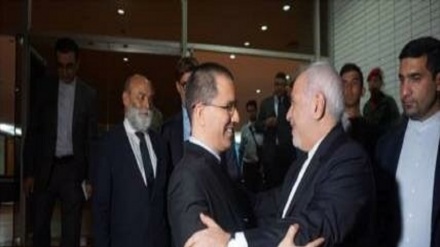 Venezuela dice que aprenderá de Irán a sortear sanciones de EEUU