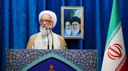  خطیب نماز جمعه تهران: آمریکایی ها از قدرت دفاعی ایران هراس دارند