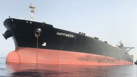 Iran, Teheran apre inchiesta su petroliera britannica