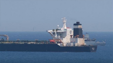 Gibraltar detiene a un buque sospechoso de llevar petróleo a Siria