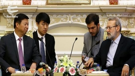 Larijani: Perluasan Hubungan Iran-Cina, Untungkan Perdamaian Dunia 