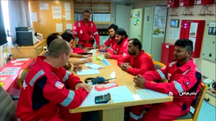 Ekuipazhi i anijes britaneze të naftës janë shëndosh dhe në gjendje të mirë në Iran