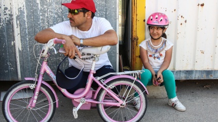 तबरीज़ में बेटी दिवस पर साइकिल रेस 