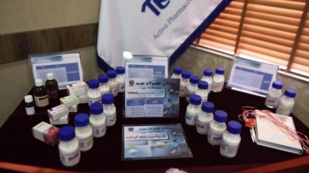 イランで、８種類の新薬が公開