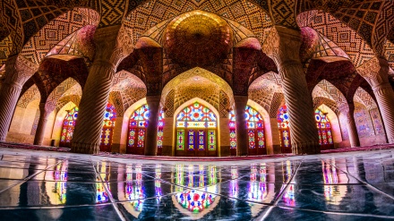 Arkitektura iraniane dhe pozita e dritës në vendet e shenjta