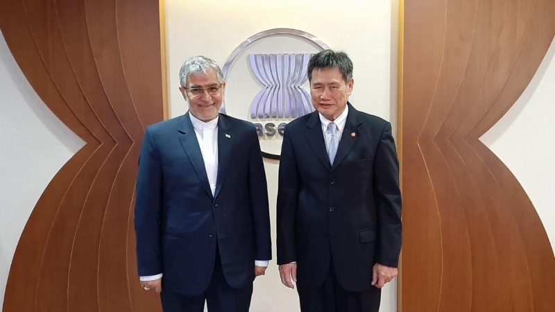 ジョクホイ事務総長とインドネジア駐在のモハンマディー・イラン大使