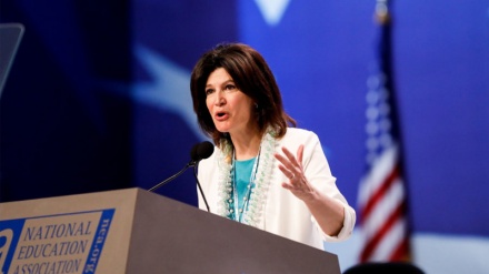 Trump Bawa AS Menuju Otoriterisme dan Despotisme