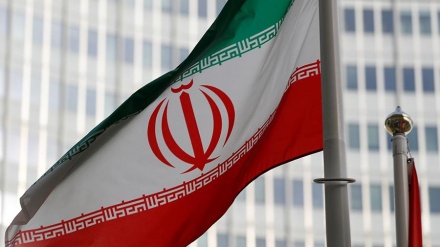 Iran: da oggi arricchiamo l'uranio al 5%