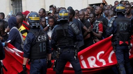 Los “chalecos negros” se manifiestan en París(Video+Fotos)