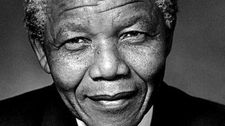 Nelson Mandela burri i paqes në botë