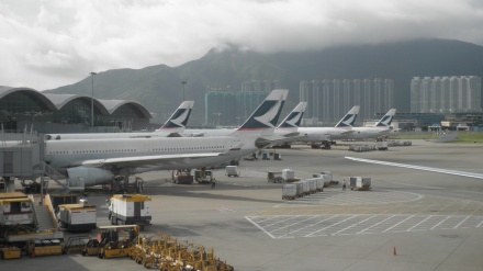 香港国際空港、２００便以上が欠航か