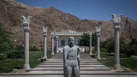 Kereta Wisata Pertama ke Malayer (1)