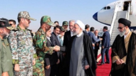 Iran: esposto più grande tappeto al mondo