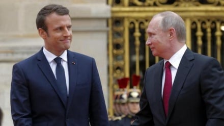Macron: «Spingere la Russia lontano dall'Europa è un errore profondo»