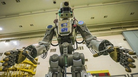 Россия илк  марта одамсимон роботини космосга чиқарди