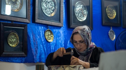 Pameran Industri Kerajinan Tangan dan Seni Tradisional Sari (1)