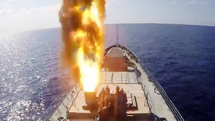 Kapal Tempur Iran Dilengkapi Peluncur Rudal Vertikal