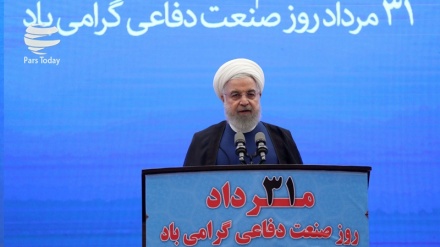 prezident Ruhaniň huzurynda Bawar 373 adly raketa sistemasy ulanşa berildi