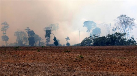 Brazil ramps up fight on Amazon fires, new blazes ignite