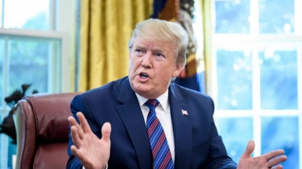 Usa-Cina, Trump rinvia nuovi dazi a dicembre