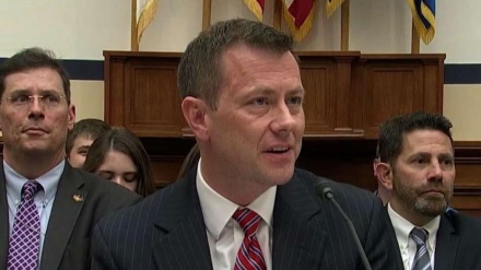 סוכן FBI שפוטר עקב התבטאויות נגד טראמפ תובע את הסוכנות