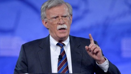 米大統領補佐官、「米は反イランの立場を継続」