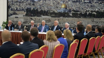 Abás: Palestina nunca aceptará los dictados del Gobierno de Trump