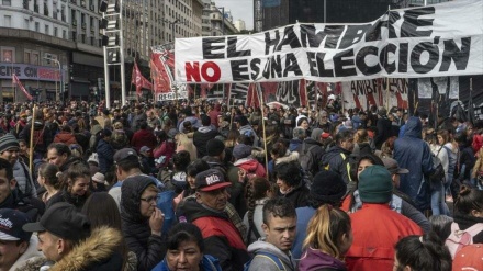 Miles de argentinos protestan contra ajuste económico de Macri