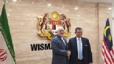 دیدار و رایزنی ظریف با وزیر امورخارجه مالزی 