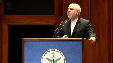 イラン外相、「武断主義は終焉を迎えている」