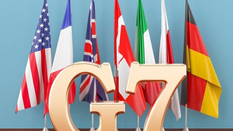 Bendera negara-negara anggota G7.