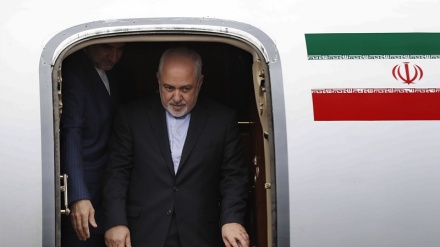 Kunjungan Zarif ke Timur Jauh; Melanjutkan Konsultasi Regional dan Internasional Iran